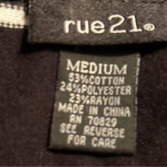 Rue21 Striped Pullover Sweater, Size M. - Picture 5 of 6